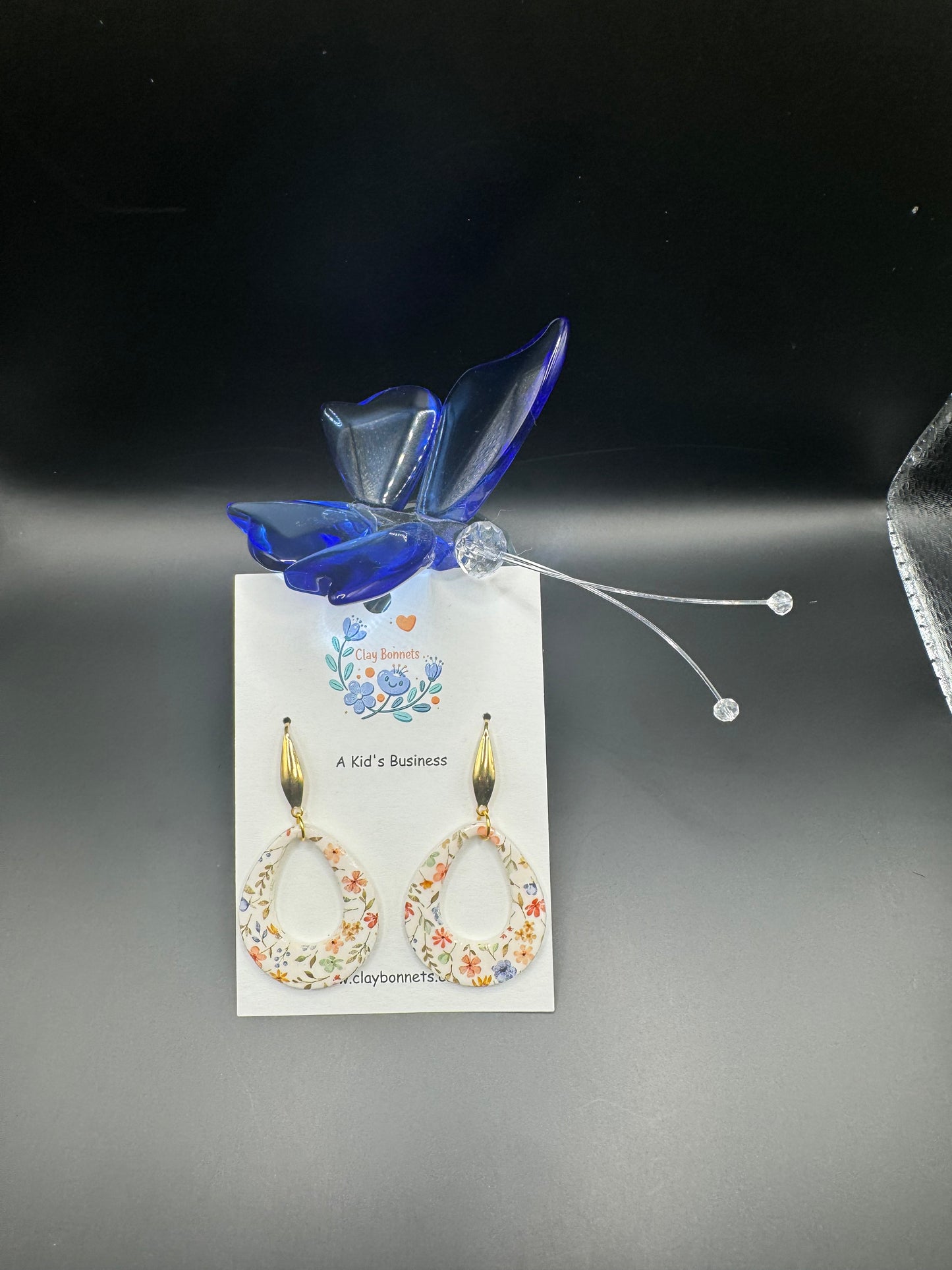 Graceful Ovals in Full Bloom!