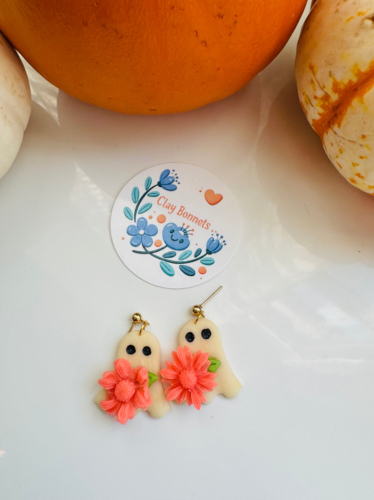 Glow in the dark - Ghosts with a flower