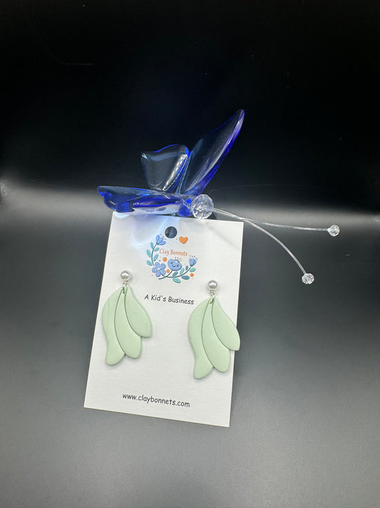 Tranquil Green Earrings with a Pearl