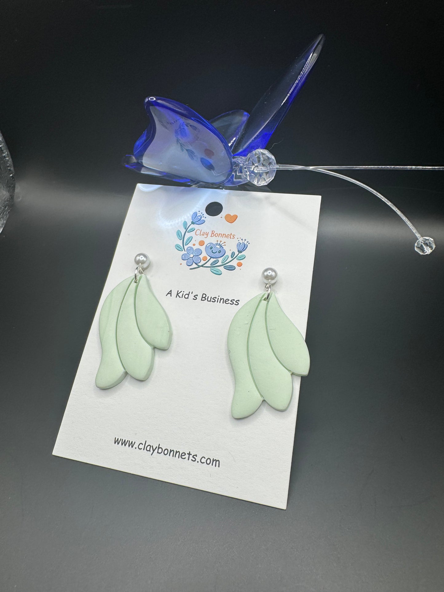 Tranquil Green Earrings with a Pearl