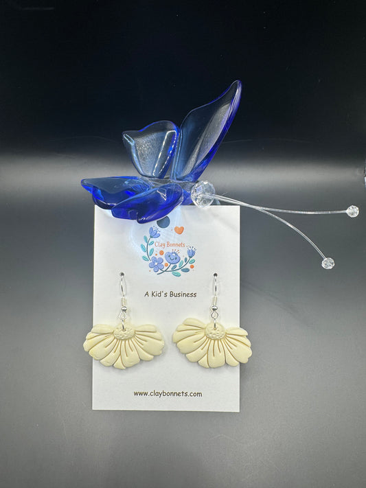 Cream Daisy Dreams! 🌼