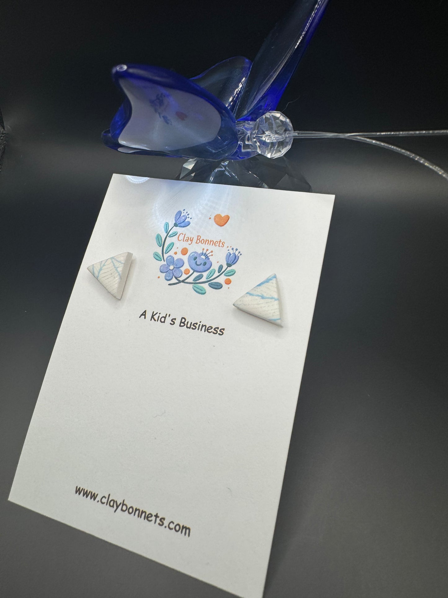 White and Blue triangular Clay Bonnets